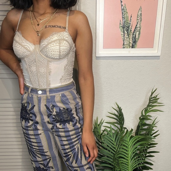 Women’s Kimchi Embroidered Jeans - Picture 1 of 4